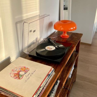 record player, lamp, table