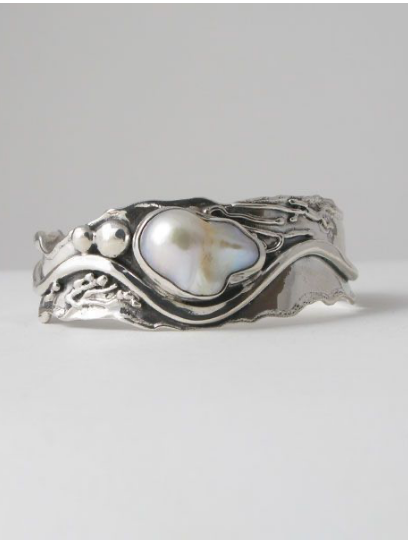 pearl silver oraganic looking ring